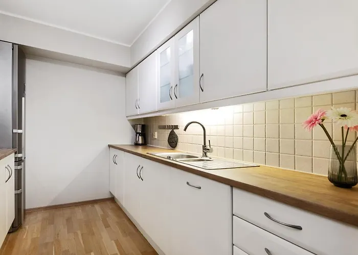 Apartament Modern And In *